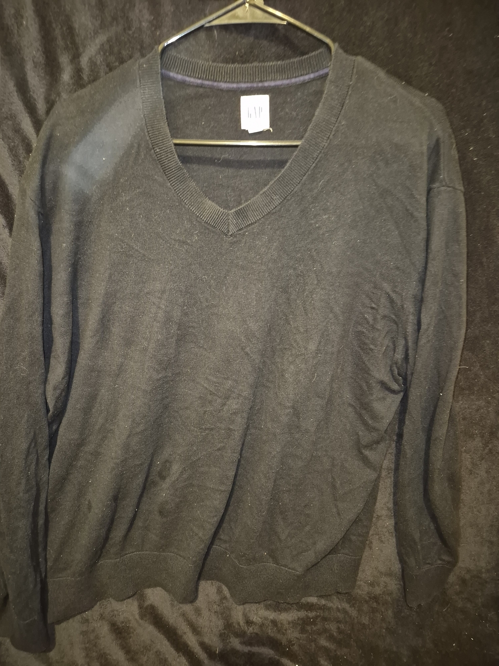 GAP Men Black V-Neck Sweater - Classic Knit